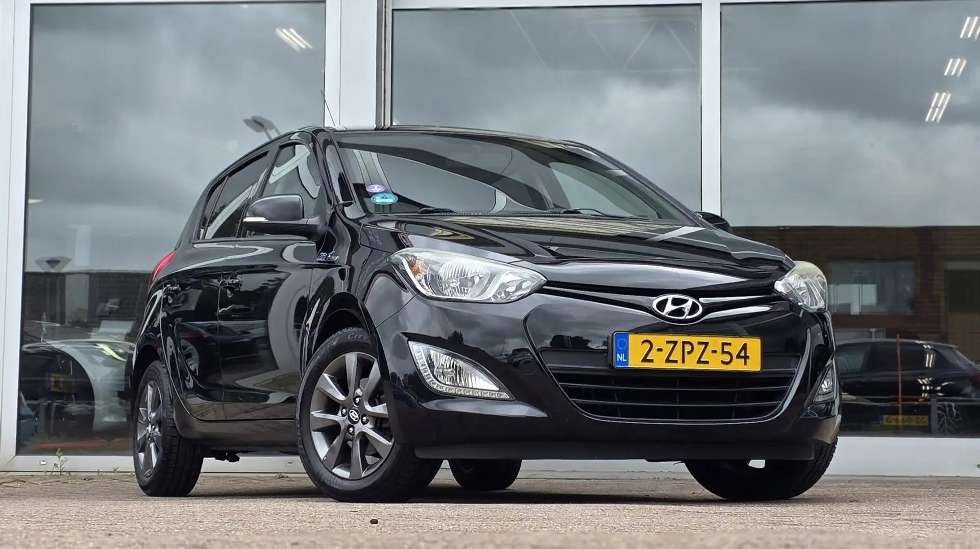 Hyundai i20 1.2i Go! Airco 100% Onderhouden Nieuwe APK PDC Moo Negro - 2
