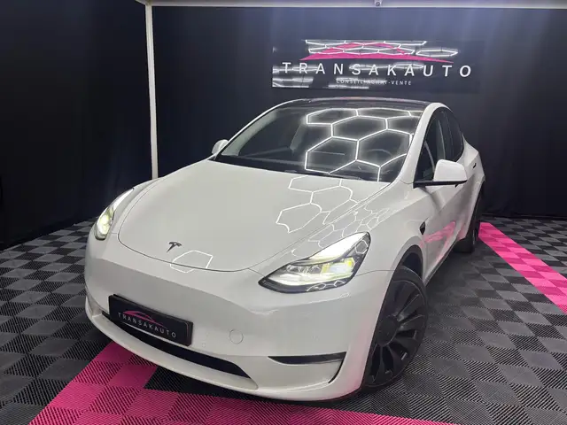 Tesla Model Y Model Y Dual Motor Performance autopilot (393 kW)