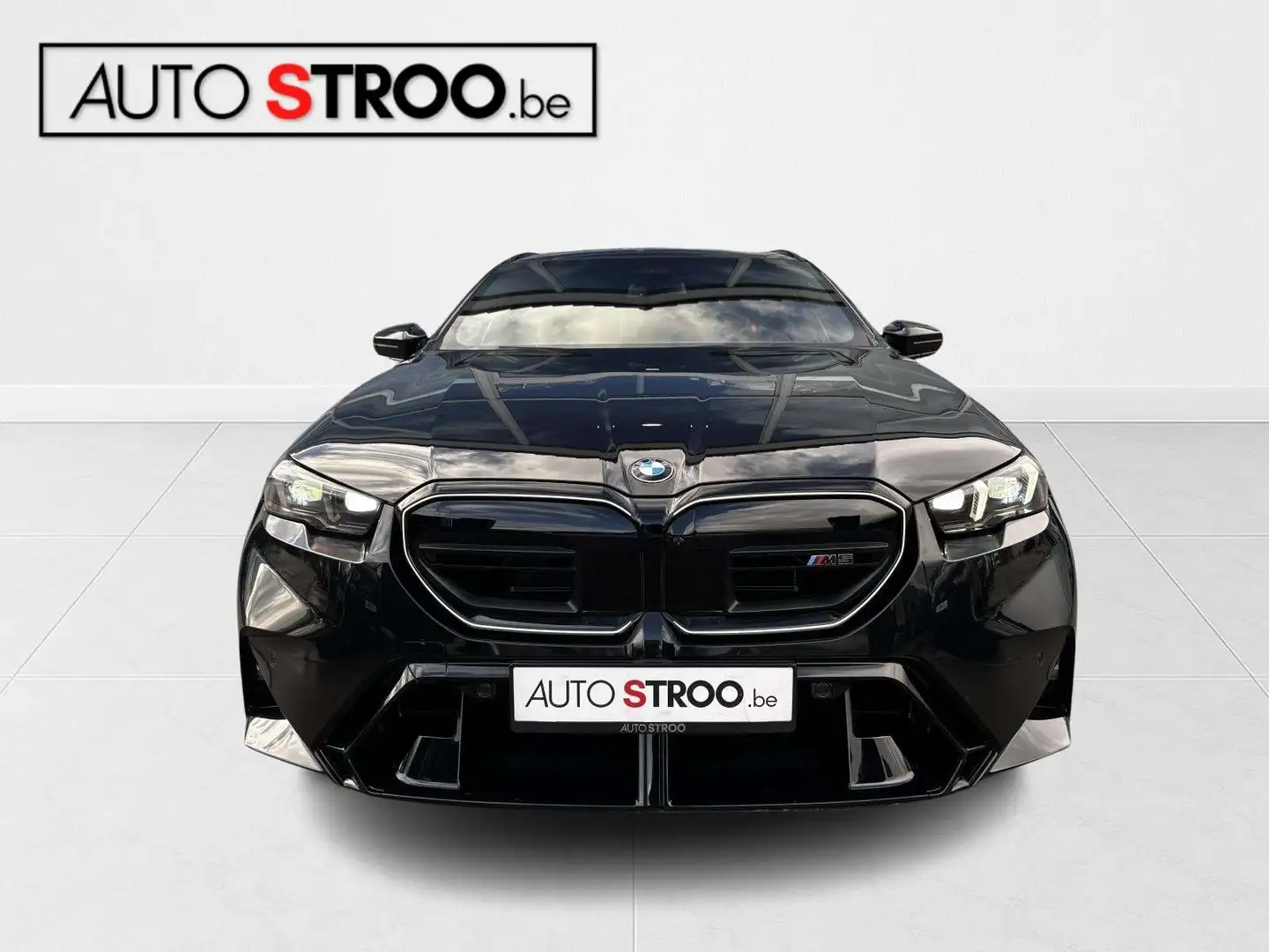 BMW M5 TOURING 4.4 PHEV ZETELKOELING l PANO l B\u0026W l AHK Schwarz - 2