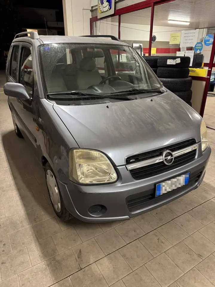 Opel Agila