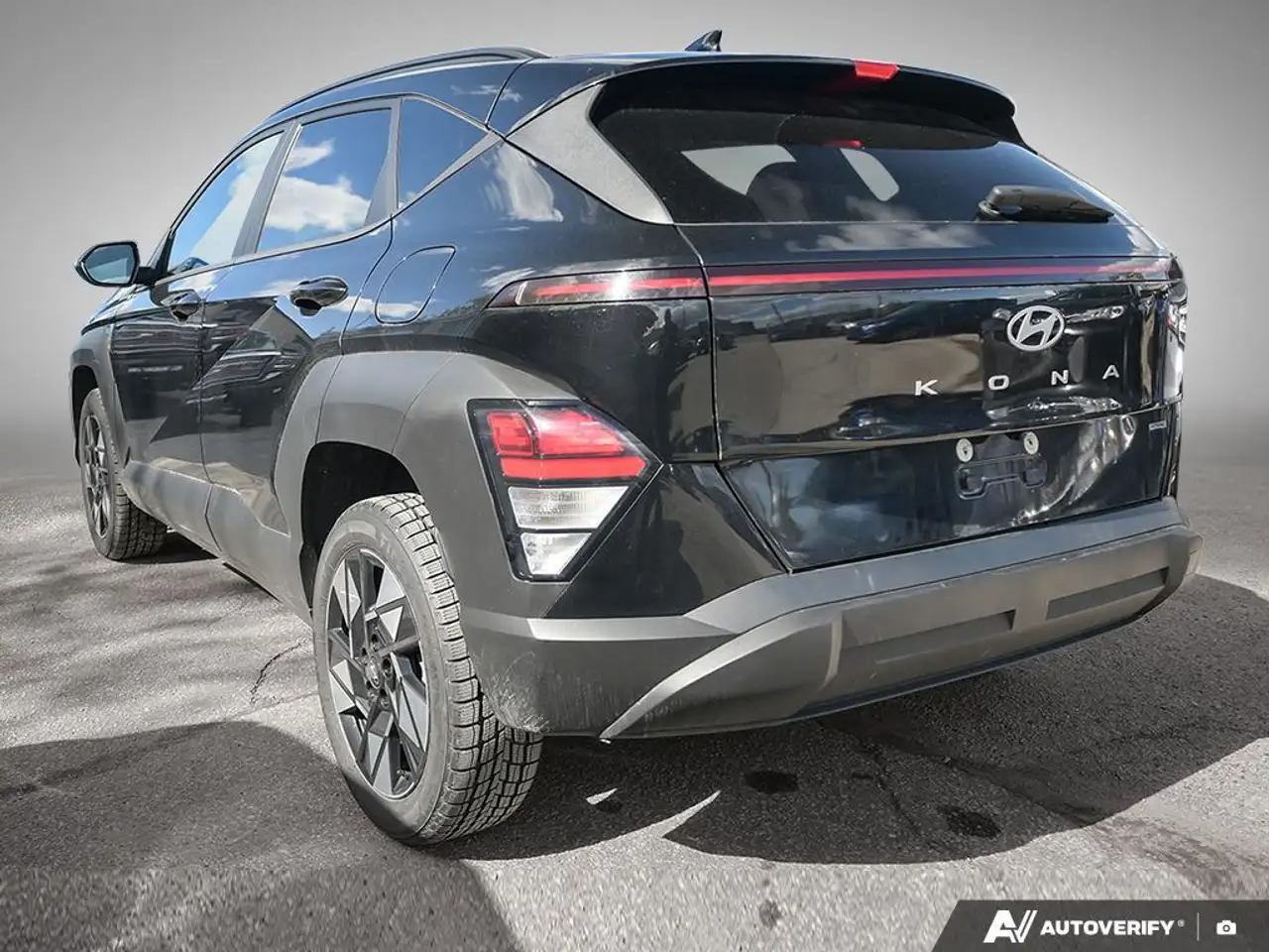 Hyundai KONA снимка Hyundai KONA