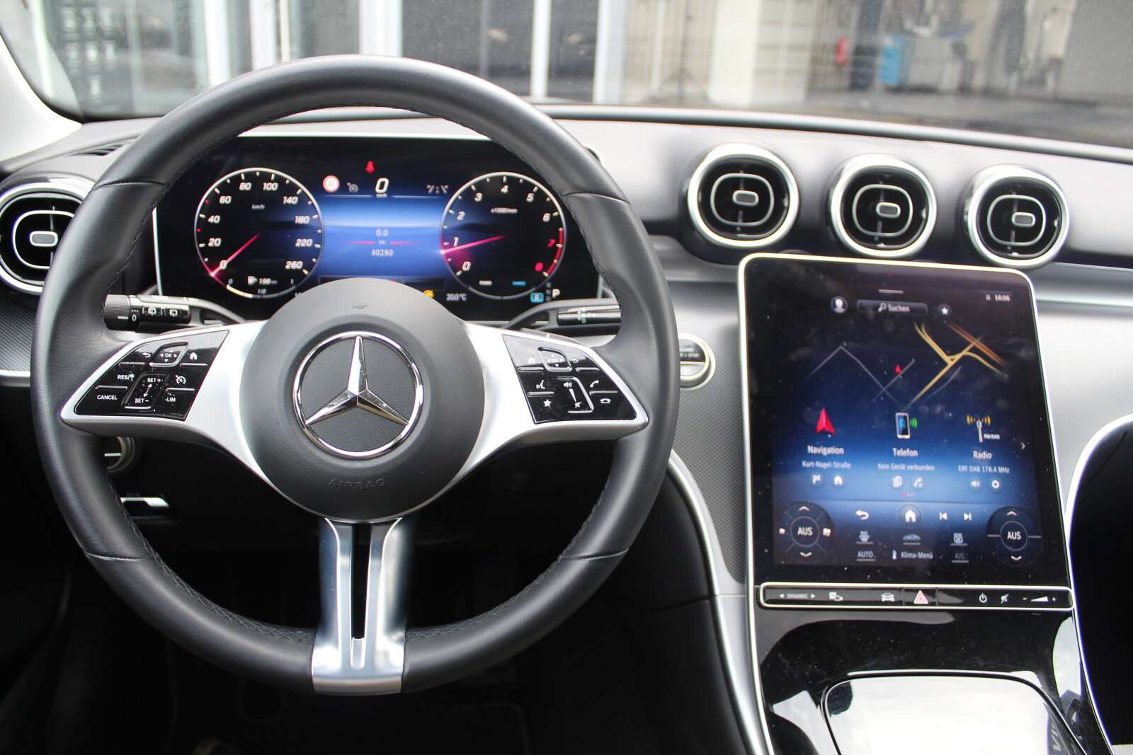 Mercedes-Benz C 180