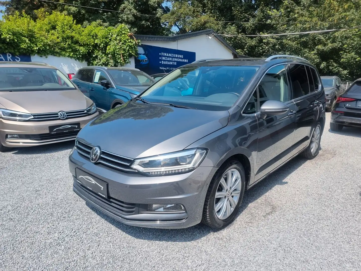 Volkswagen Touran 2.0 Highline  7 SITZER/ DSG/ PANO/ LED Gris - 1