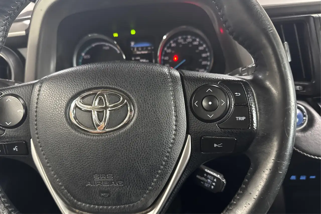 Toyota RAV 4 снимка Toyota RAV 4