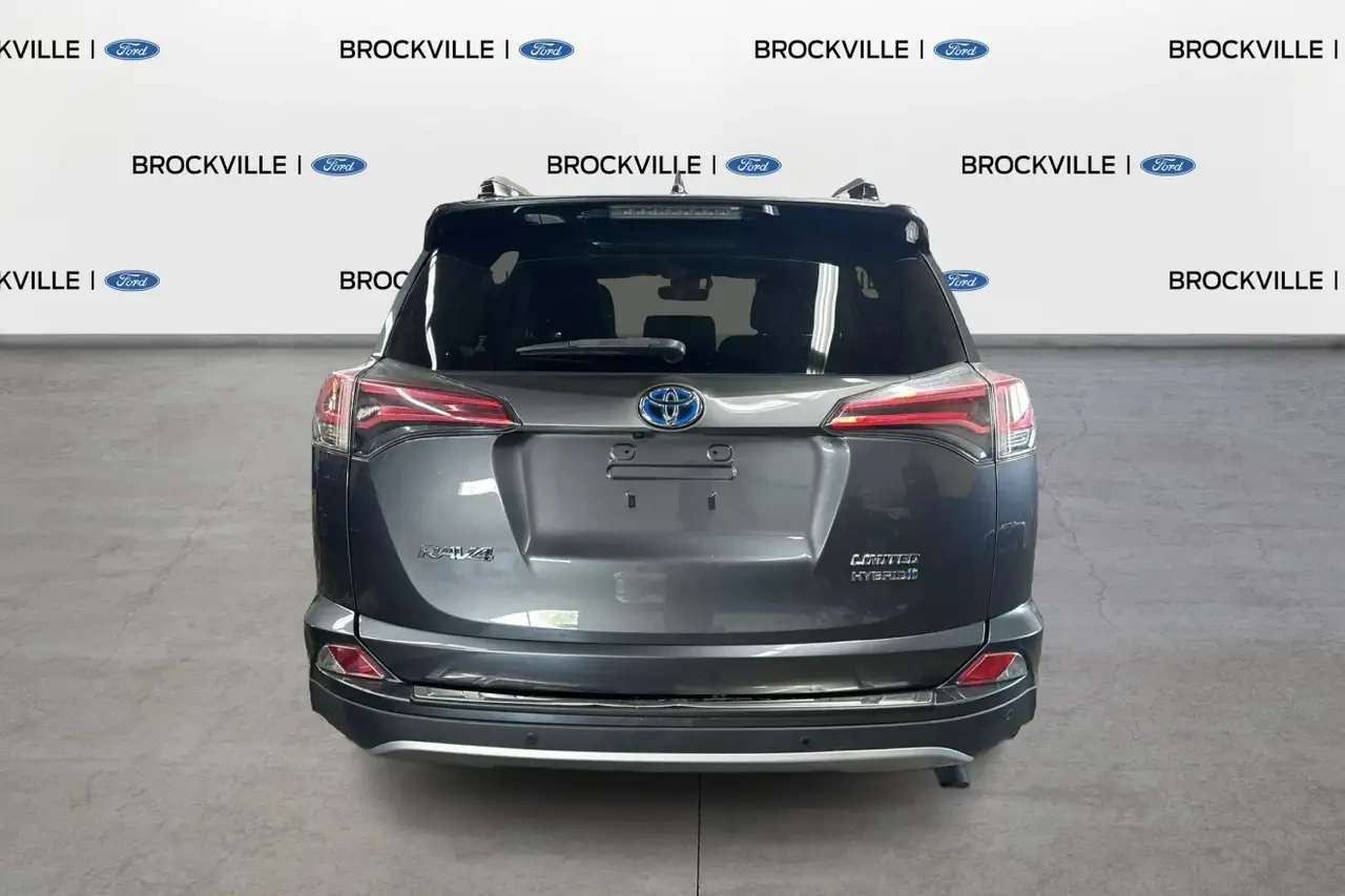 Toyota RAV 4 снимка Toyota RAV 4
