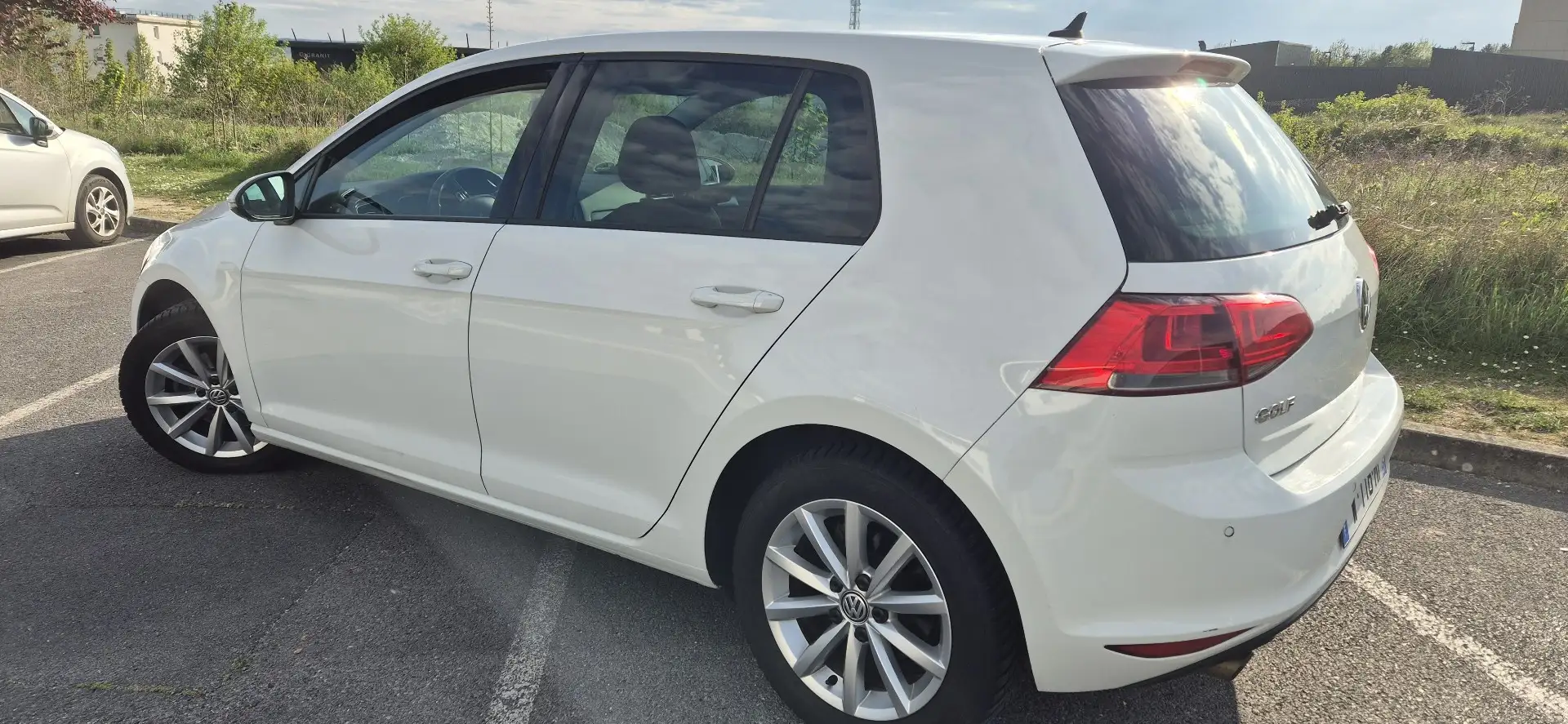 Volkswagen Golf 1.6 TDI 110 BlueMotion Technology FAP 4Motion Loun - 2
