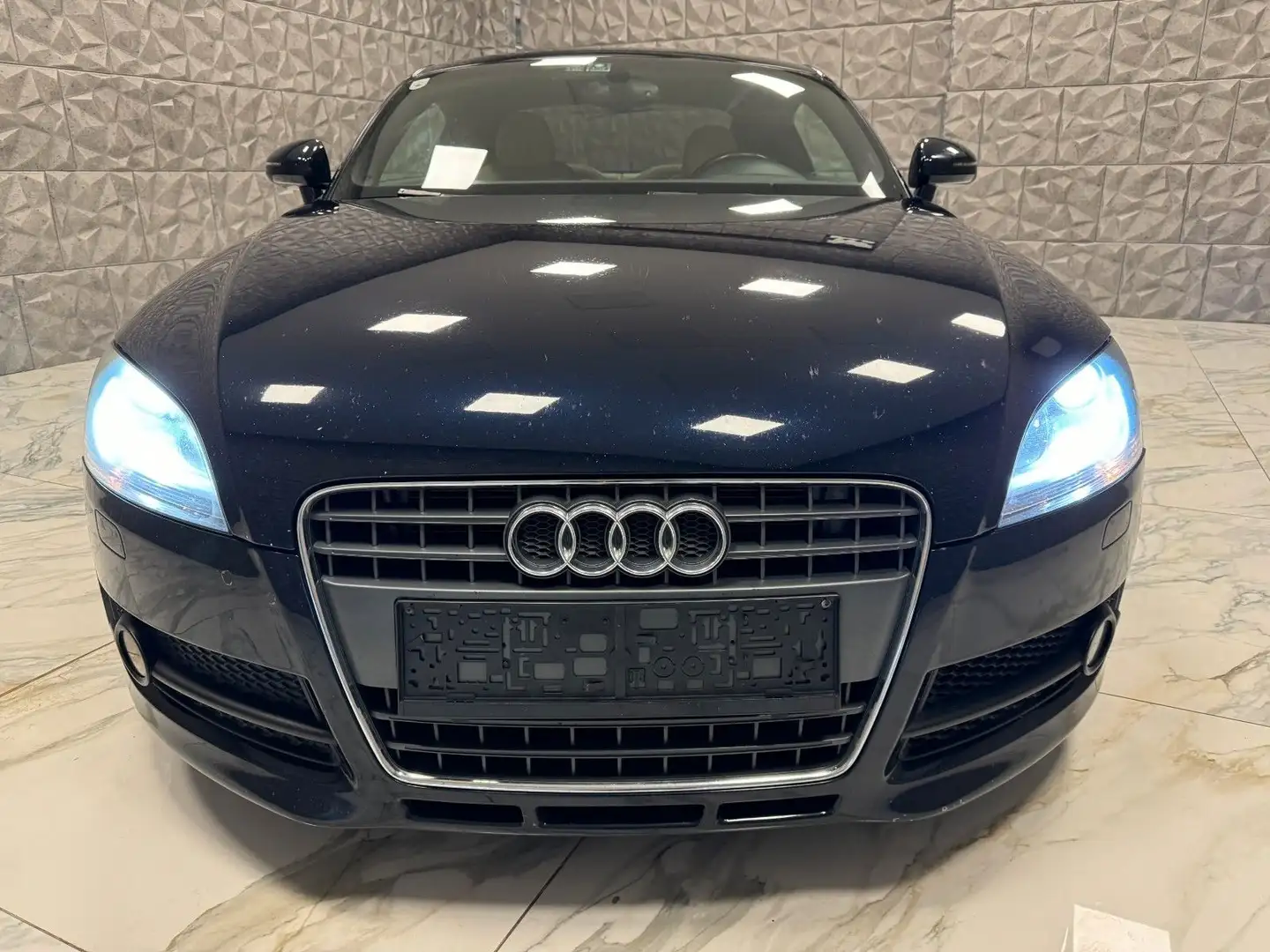 Audi TT Coupe/Roadster 2.0 TFSI Coupe Blau - 2