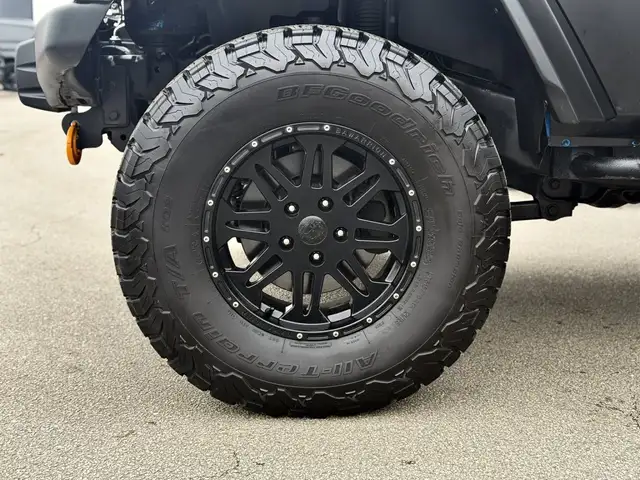 Jeep Wrangler view 8