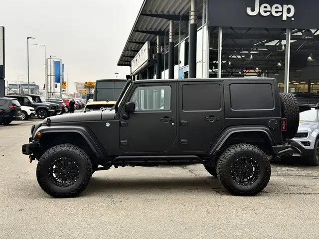 Jeep Wrangler view 7
