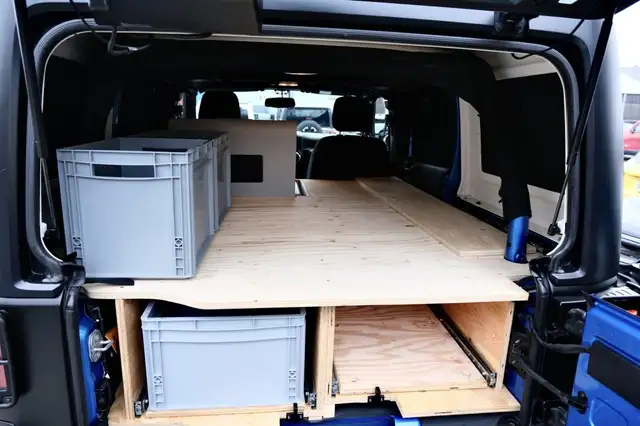 Jeep Wrangler view 14