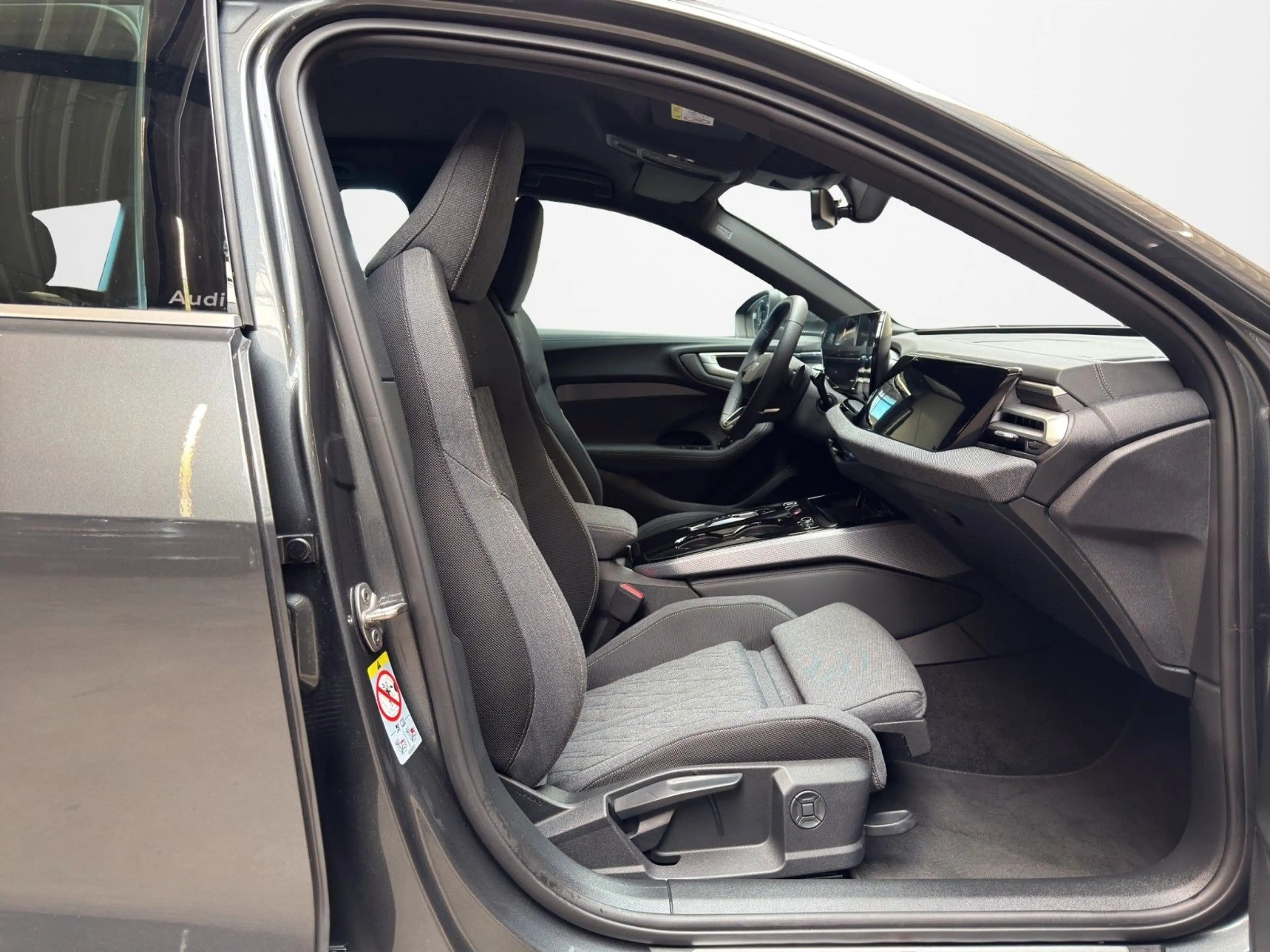 Audi A5 TFSI Avant S-Line Plus ACC LED+ RFK — photo 10