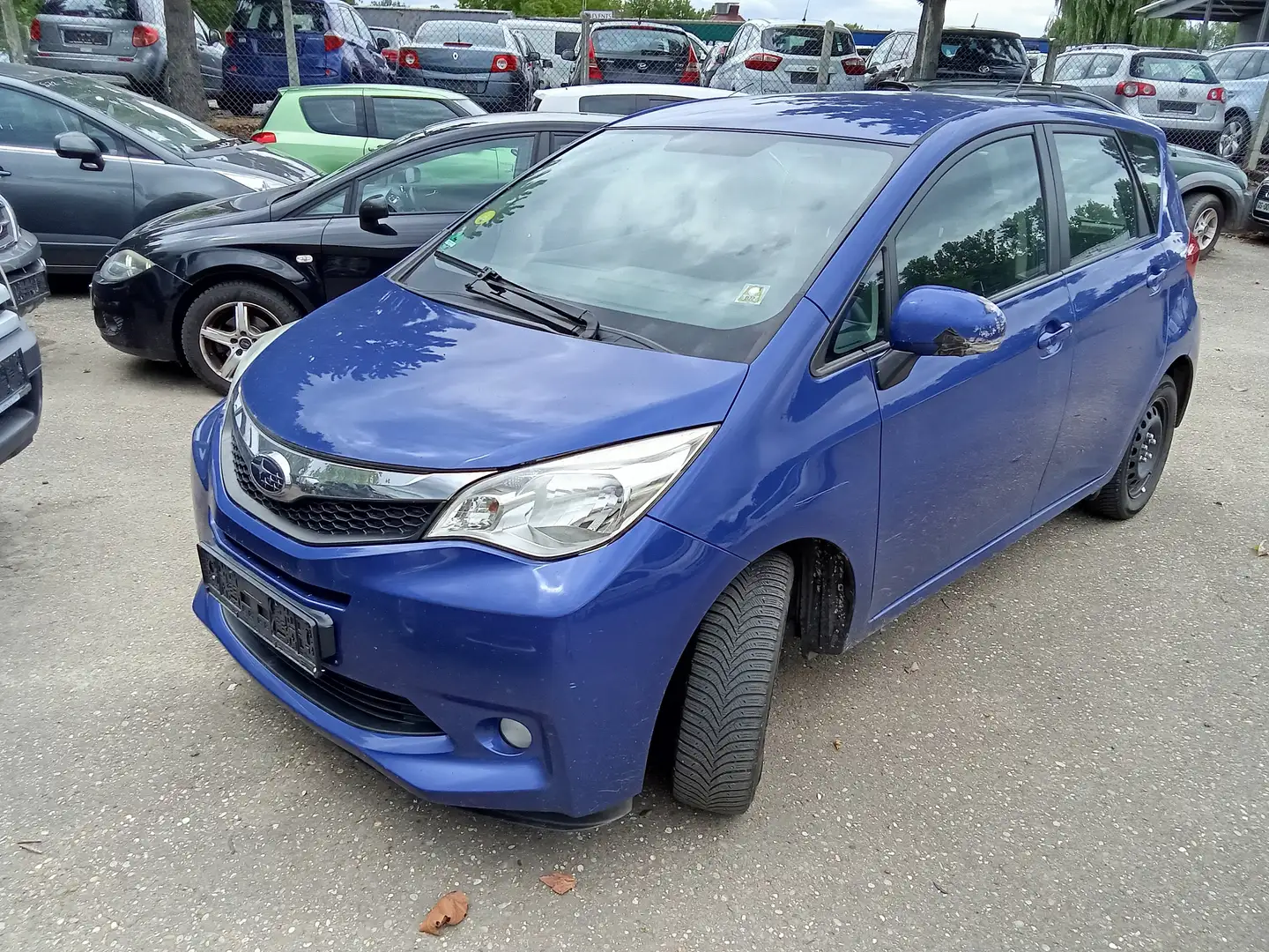 Subaru Trezia 1.4D Active Синій - 1