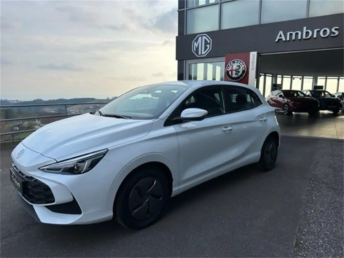 MG MG3 Benzin Select Weiß - 1