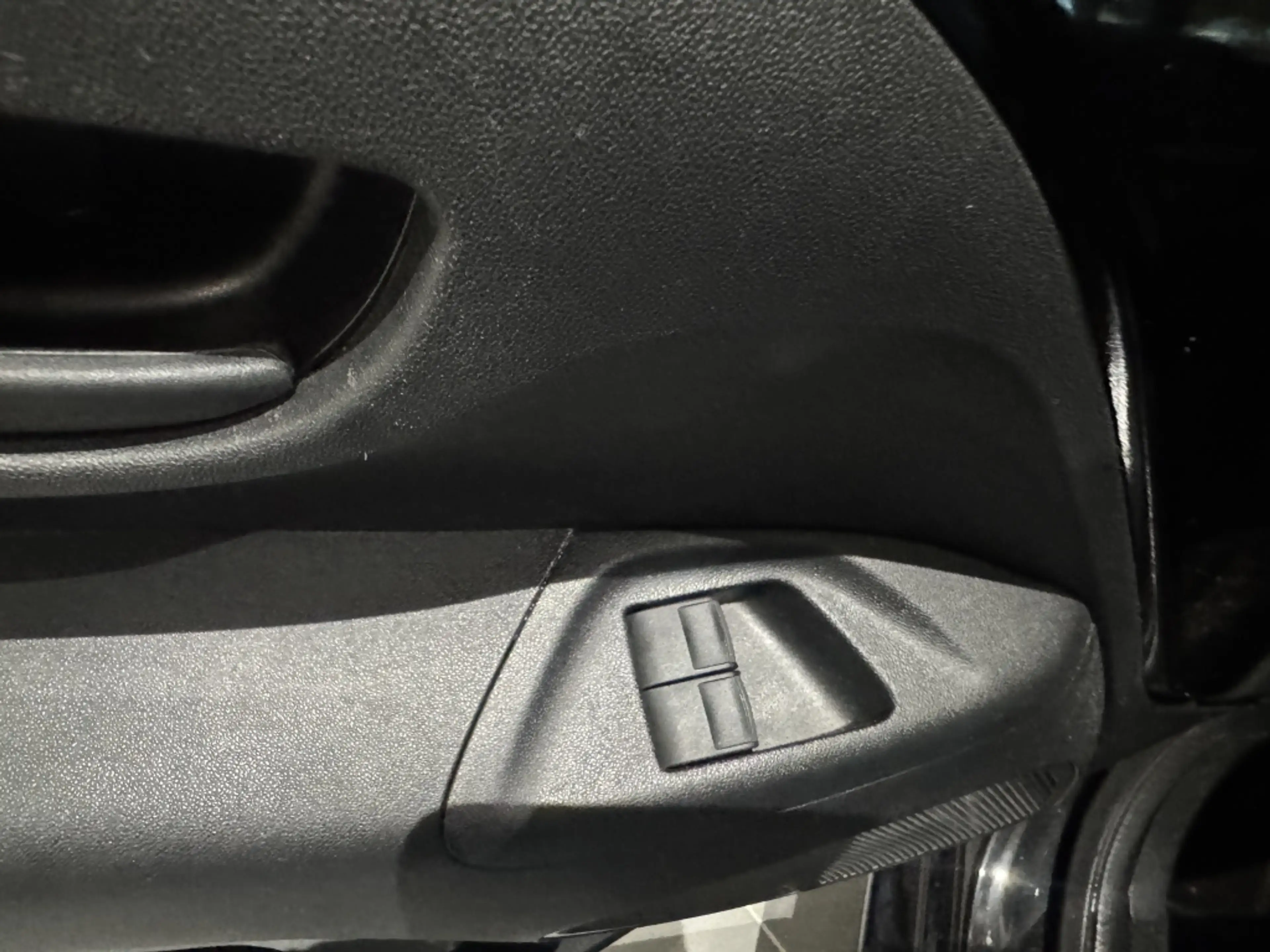 Peugeot 108 1.0 e-VTi Active — photo 7