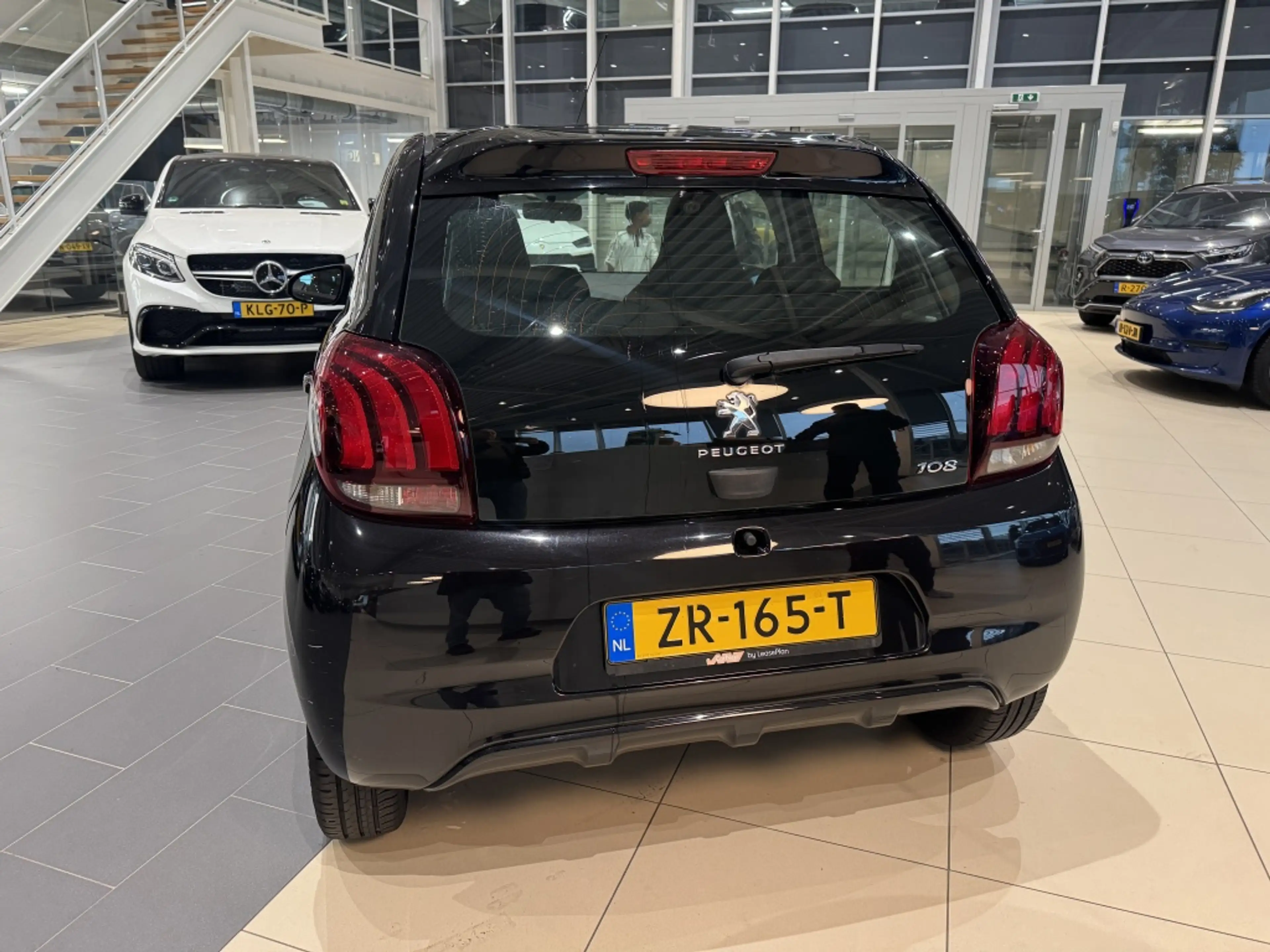 Peugeot 108 1.0 e-VTi Active — photo 4