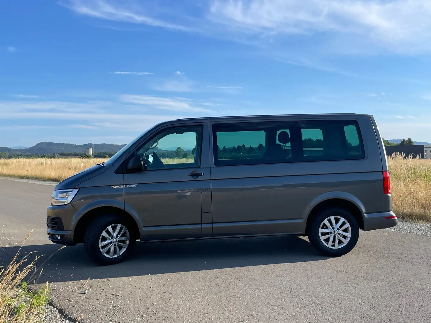 Volkswagen T6 Multivan Austria TDI Grau - 1