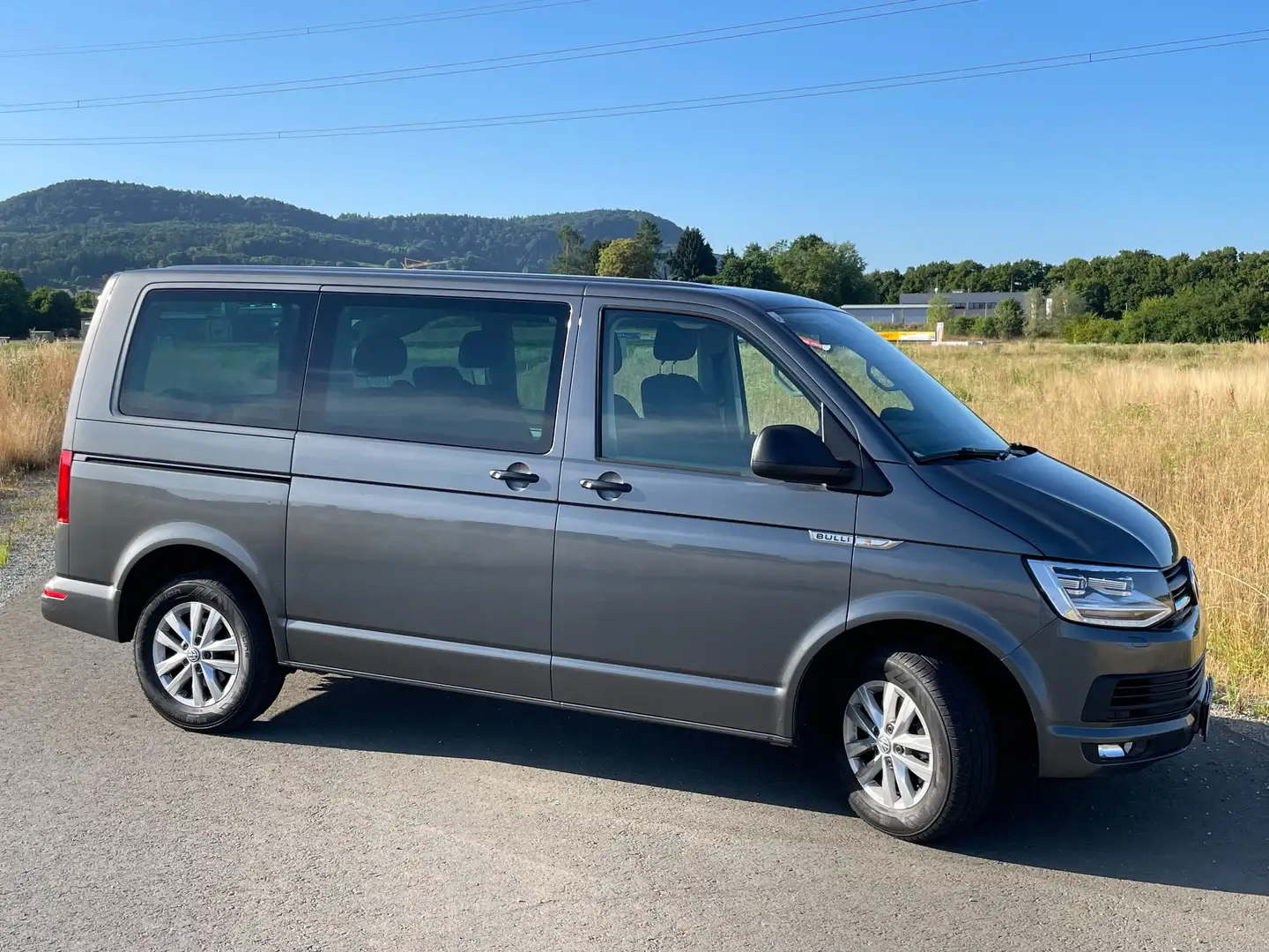 Volkswagen T6 Multivan Austria TDI Grau - 2