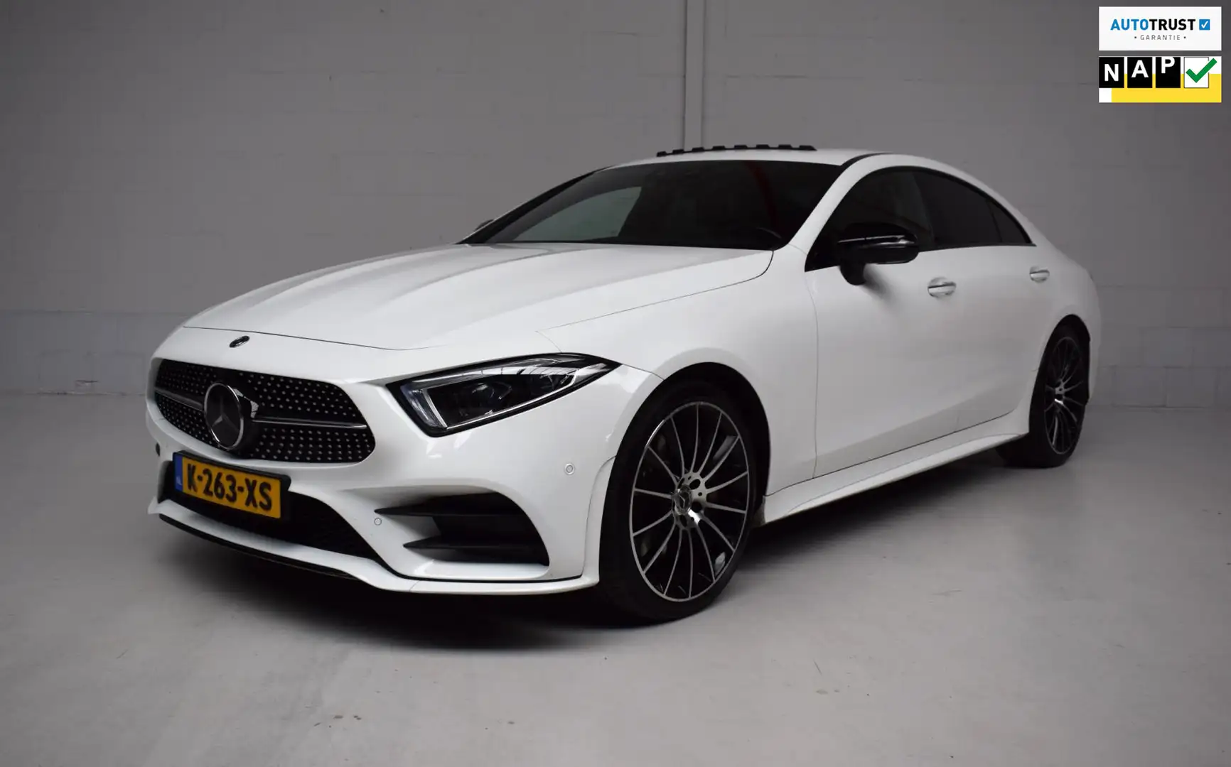 Mercedes-Benz CLS 350 300PK AMG Premium Plus ORG.NED / SCHUIFDAK / NAP / Wit - 1