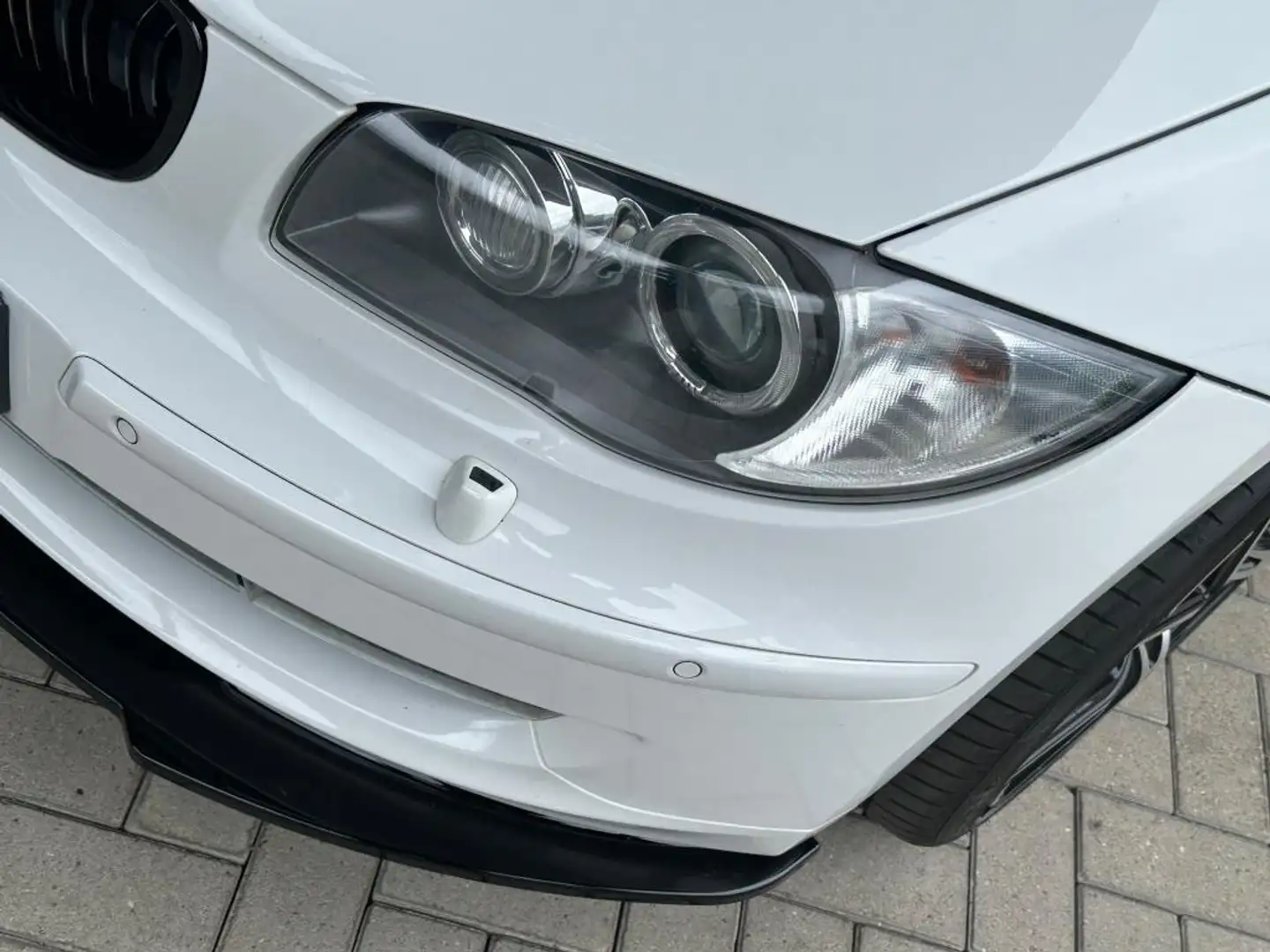 BMW 118 1 Serie 118i LCI 5-Deurs XENON Clima Cruise YOUNGT Wit - 2