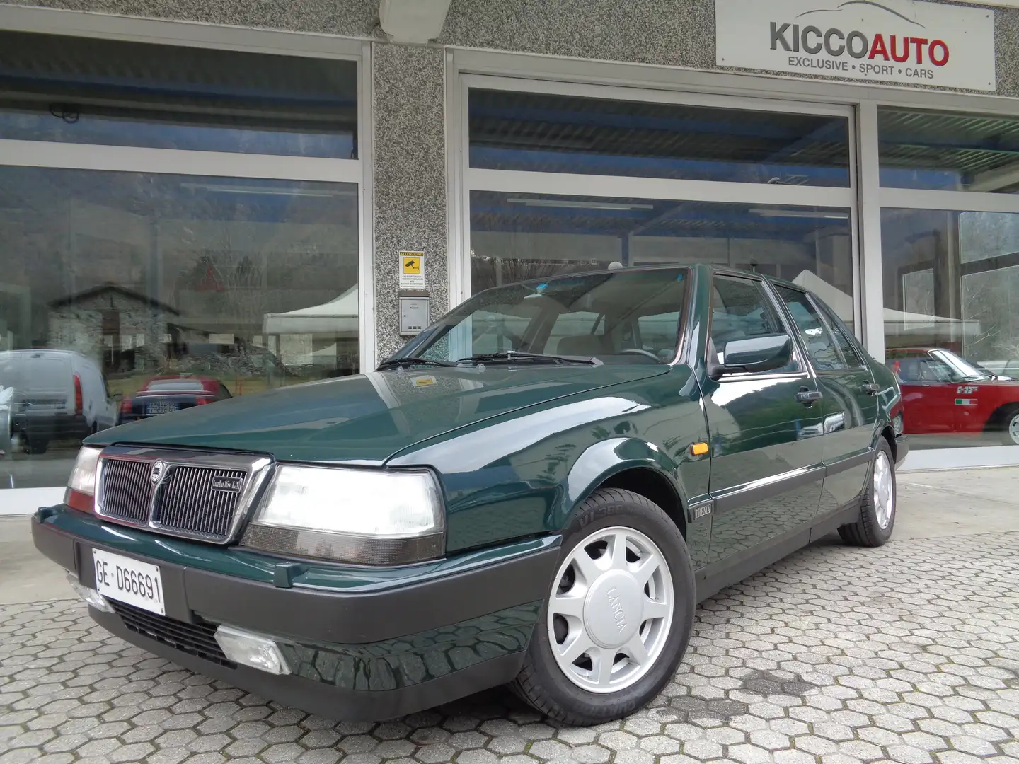 Lancia Thema 2.0 16V turbo lx Groen - 1