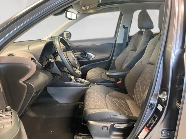 Toyota Yaris Cross view 7