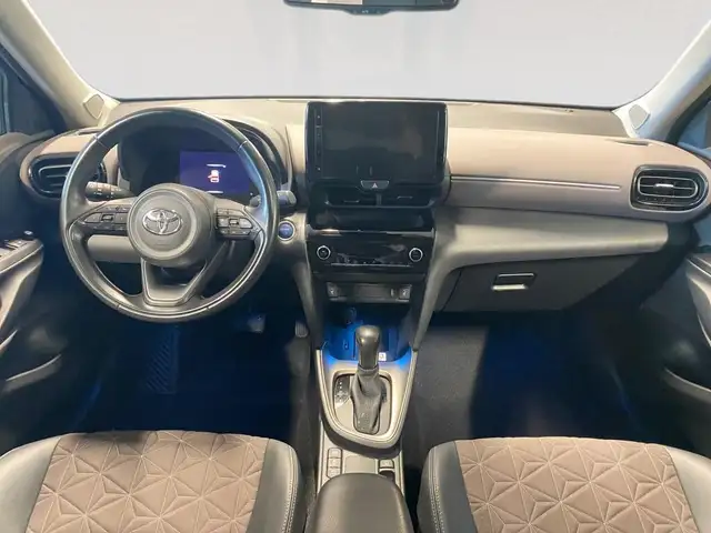 Toyota Yaris Cross view 6
