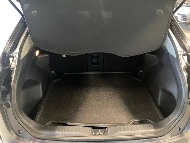 Toyota Yaris Cross view 9