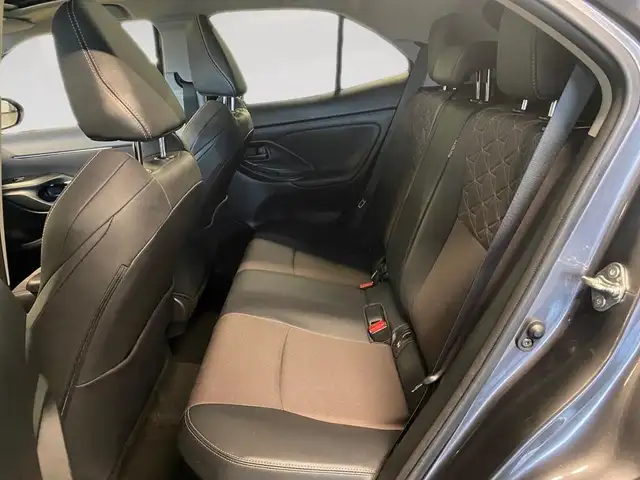 Toyota Yaris Cross view 8