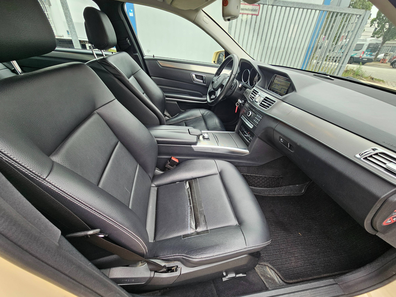 Mercedes-Benz E 220 d Parktronik Taxameter Ideal für Taxiunternehmen — photo 15