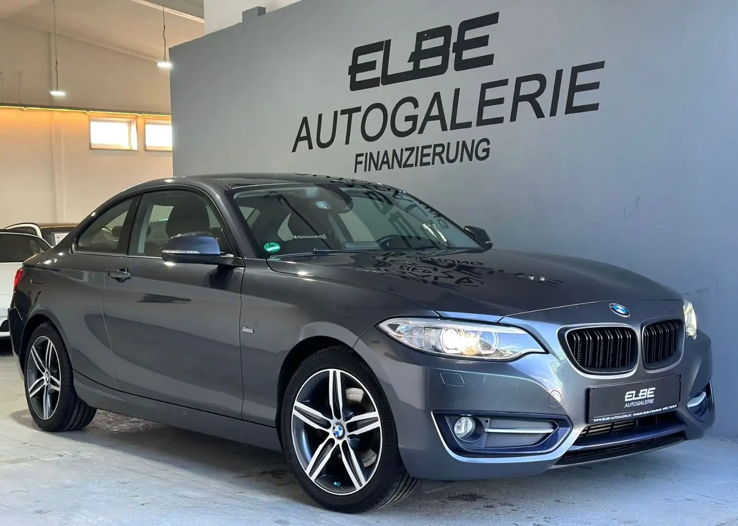 BMW 220 Coupe 220 d Sport Line Steptronic 1.-Hand EURO6 Gris - 1