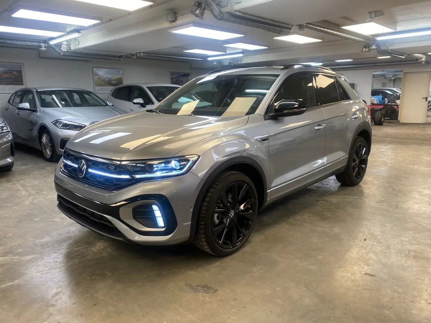 Volkswagen T-Roc R-Line 2.0 TDI Plateado - 1