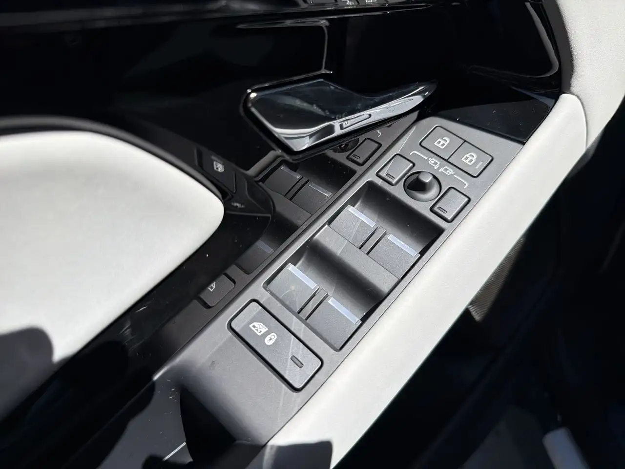 Land Rover Range Rover Evoque снимка Land Rover Range Rover Evoque
