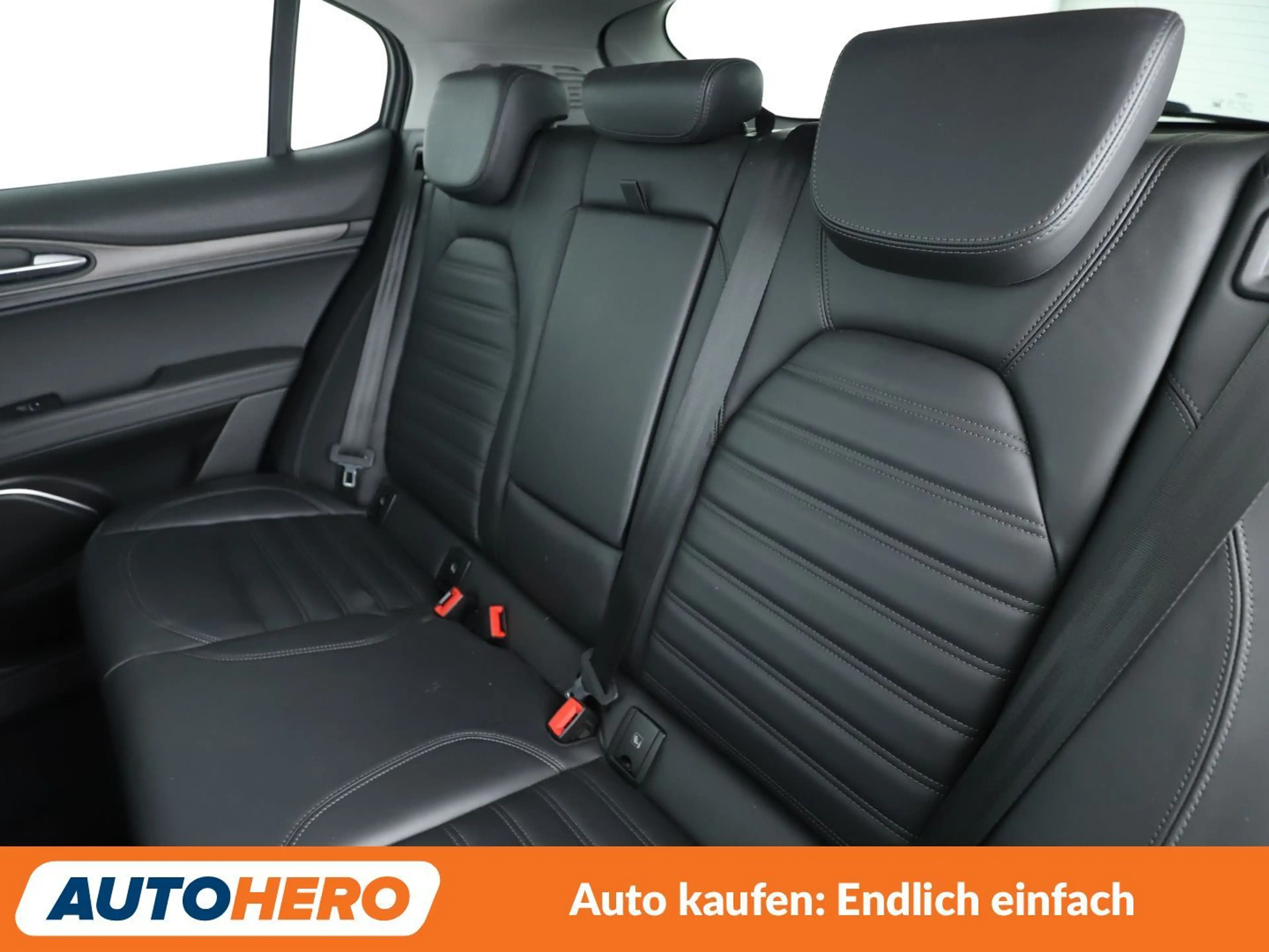 Alfa Romeo Stelvio 2.0 Turbo First Edition Aut*NAVI*TEMPO*CAM* — photo 14