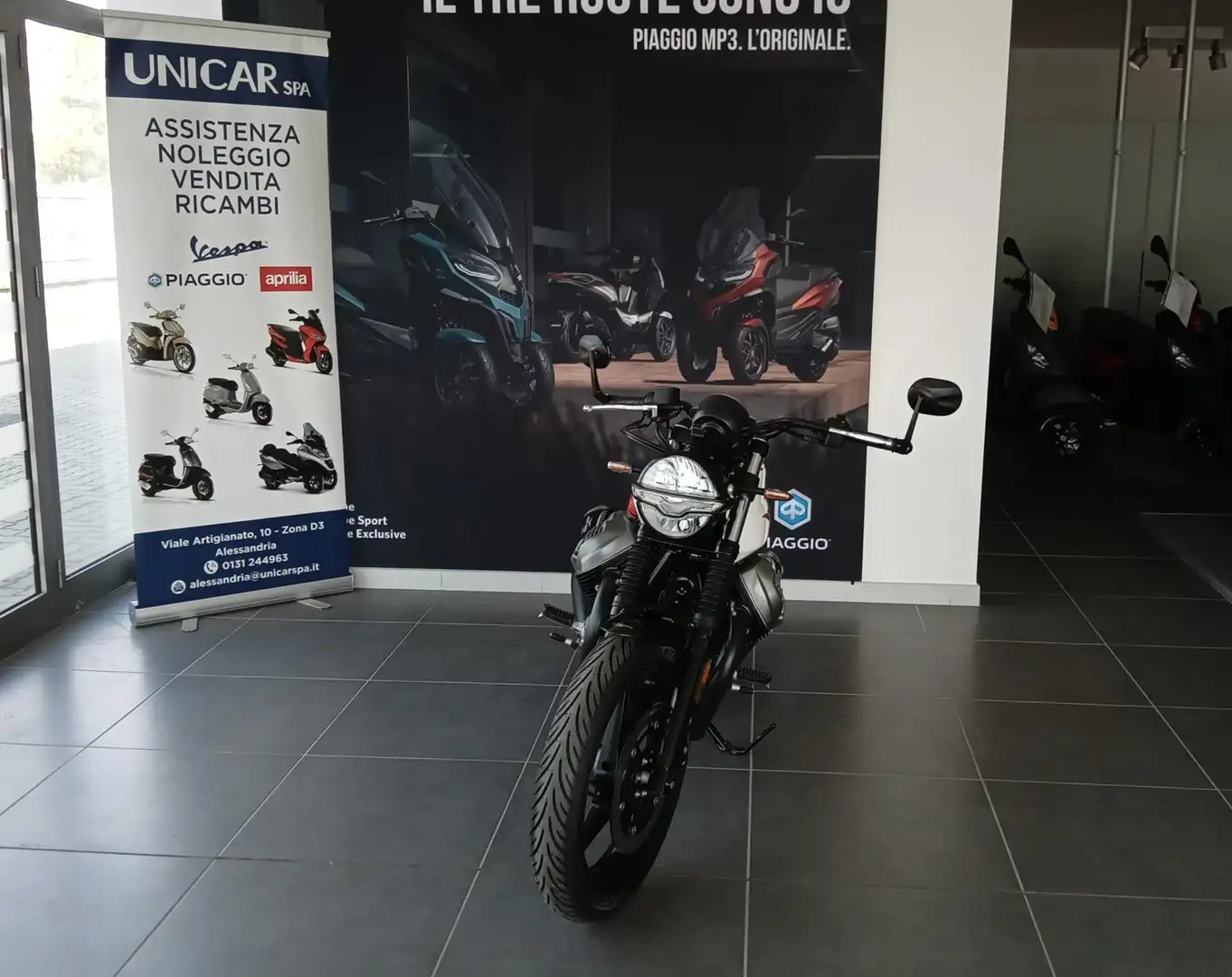 Moto Guzzi V 7 STONE        TEN Bianco - 2