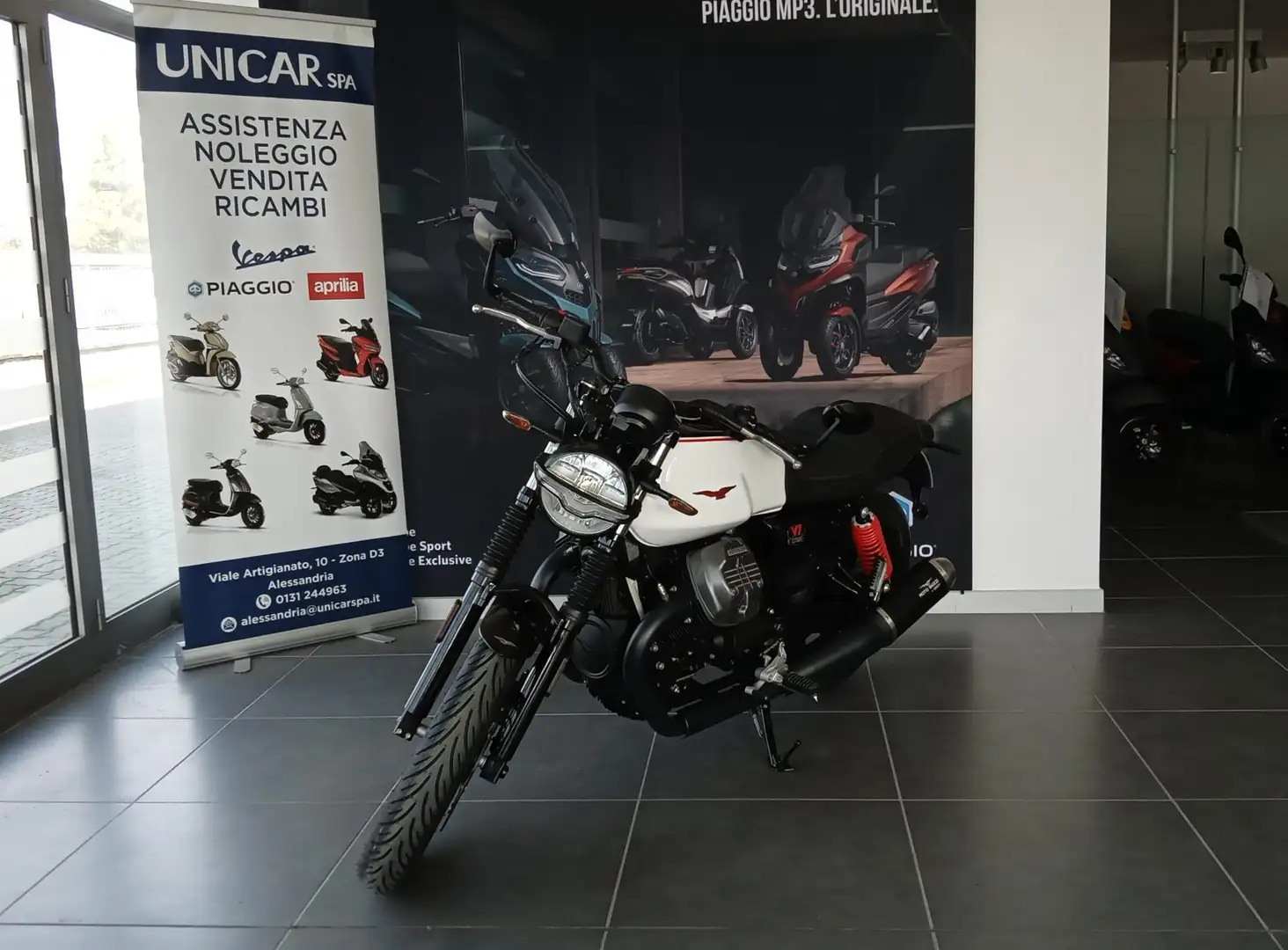 Moto Guzzi V 7 STONE        TEN Bianco - 1