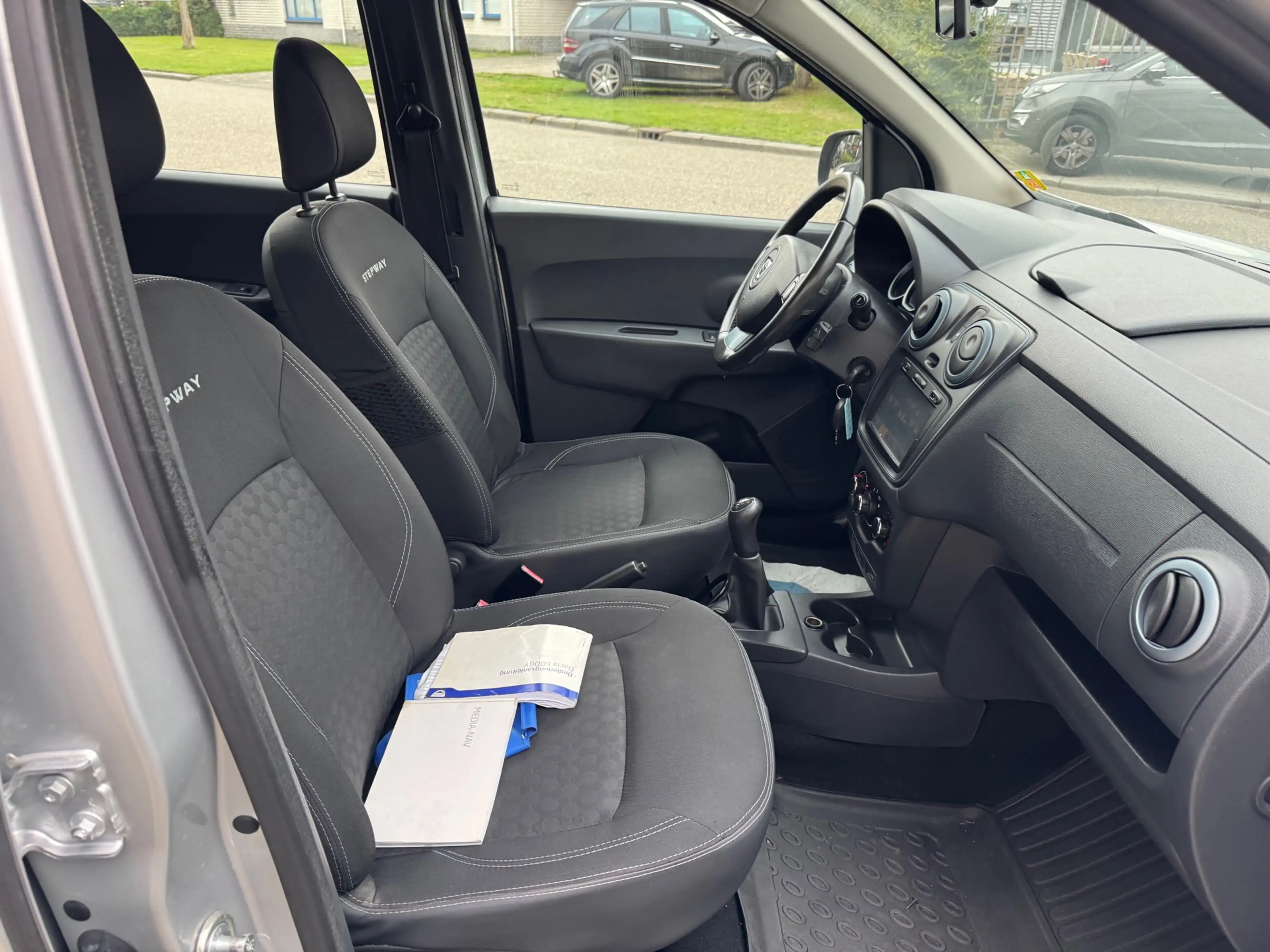 Dacia Lodgy 1.2 TCe Stepway LPG 7p. Airco, trekhaak — photo 14