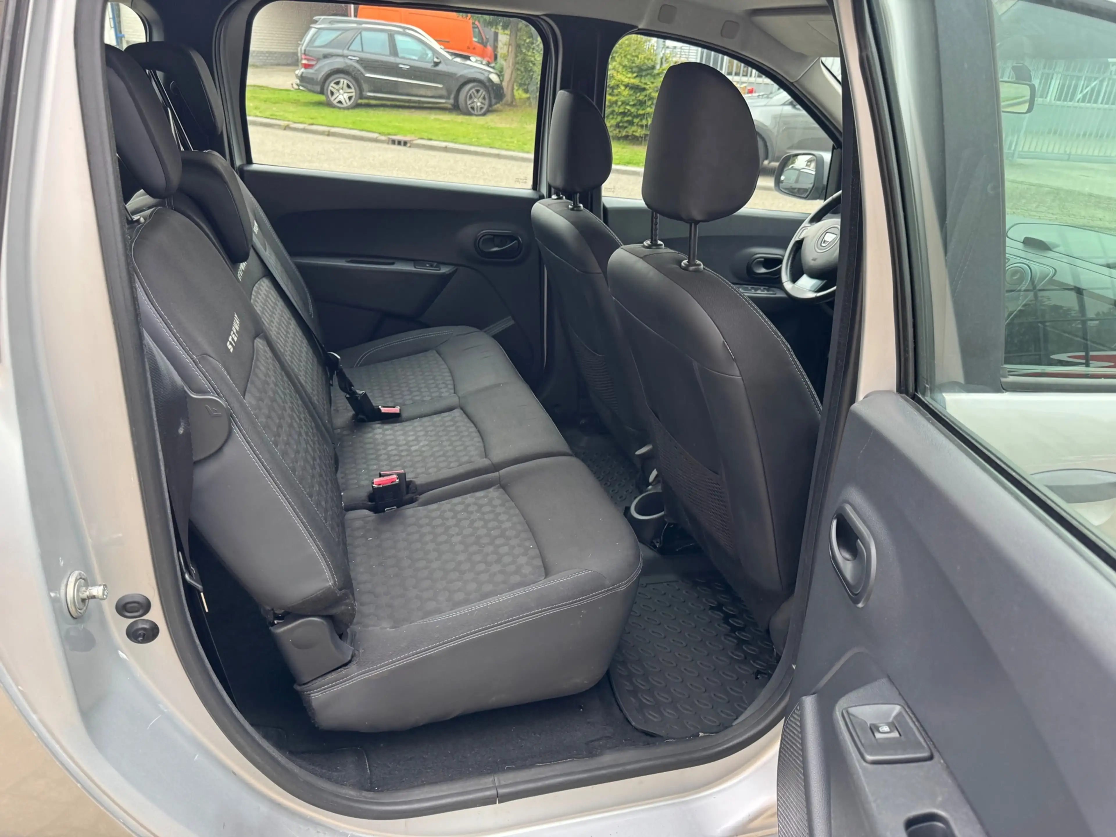 Dacia Lodgy 1.2 TCe Stepway LPG 7p. Airco, trekhaak — photo 15