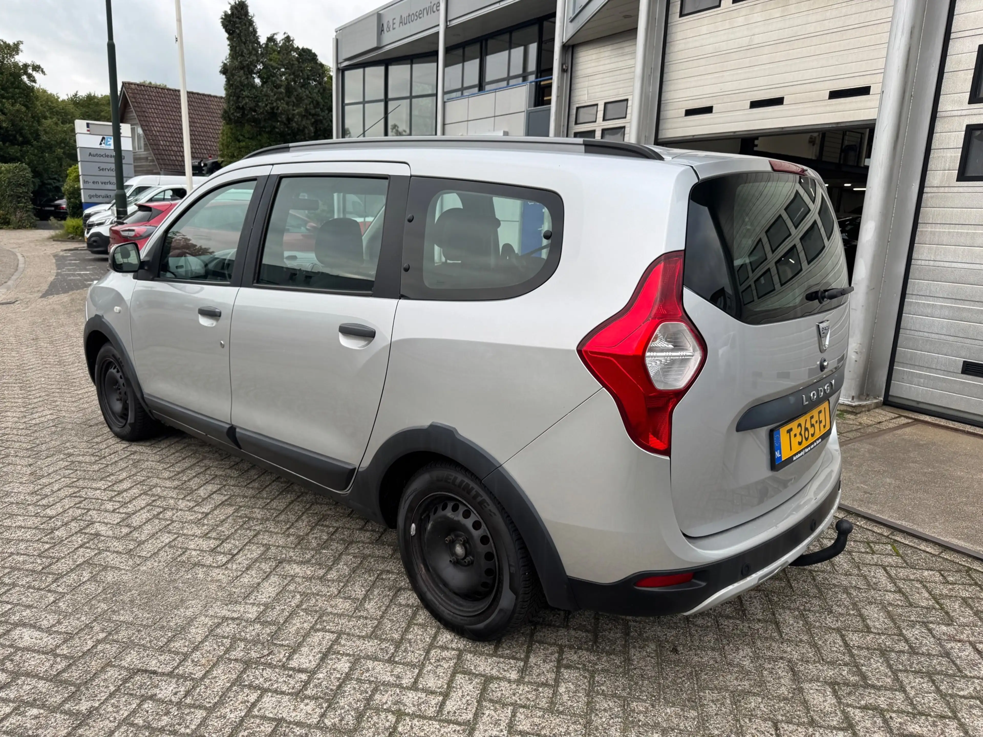Dacia Lodgy 1.2 TCe Stepway LPG 7p. Airco, trekhaak — photo 3