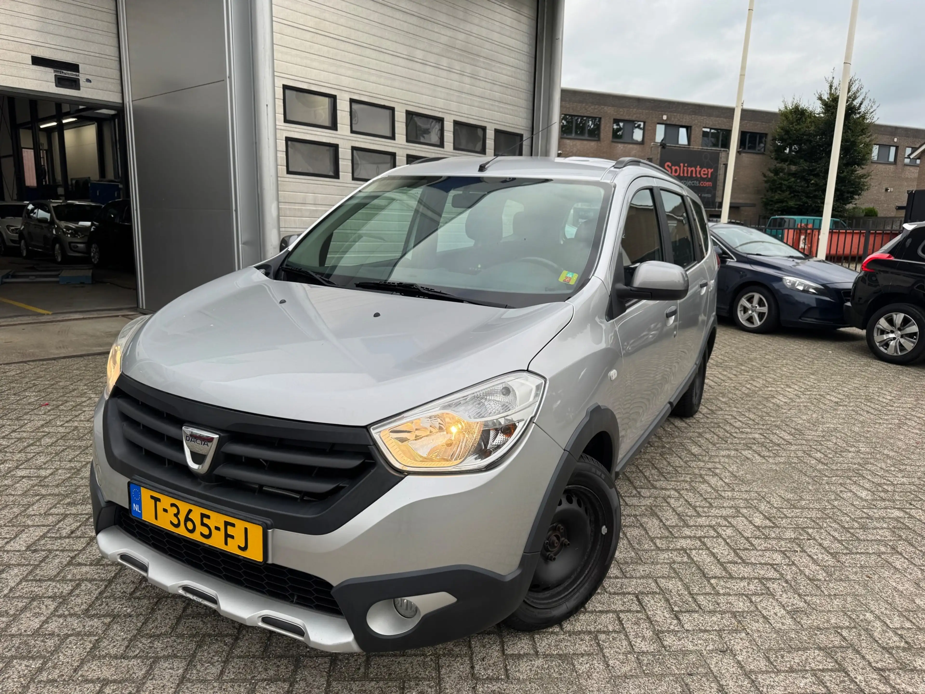 Dacia Lodgy 1.2 TCe Stepway LPG 7p. Airco, trekhaak — photo 4