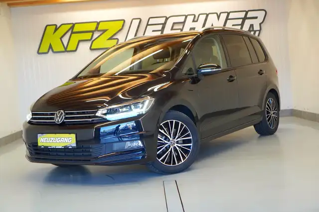 Volkswagen Touran view 8