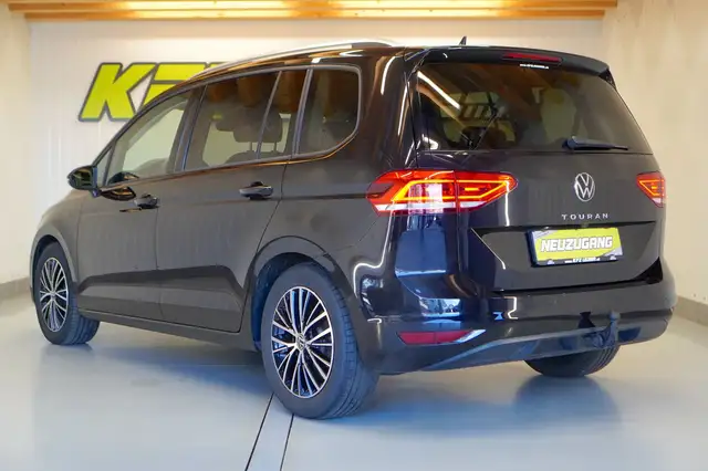 Volkswagen Touran view 7