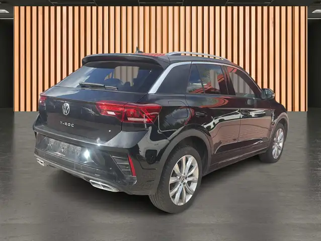 Volkswagen T-Roc view 5
