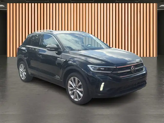 Volkswagen T-Roc view 4
