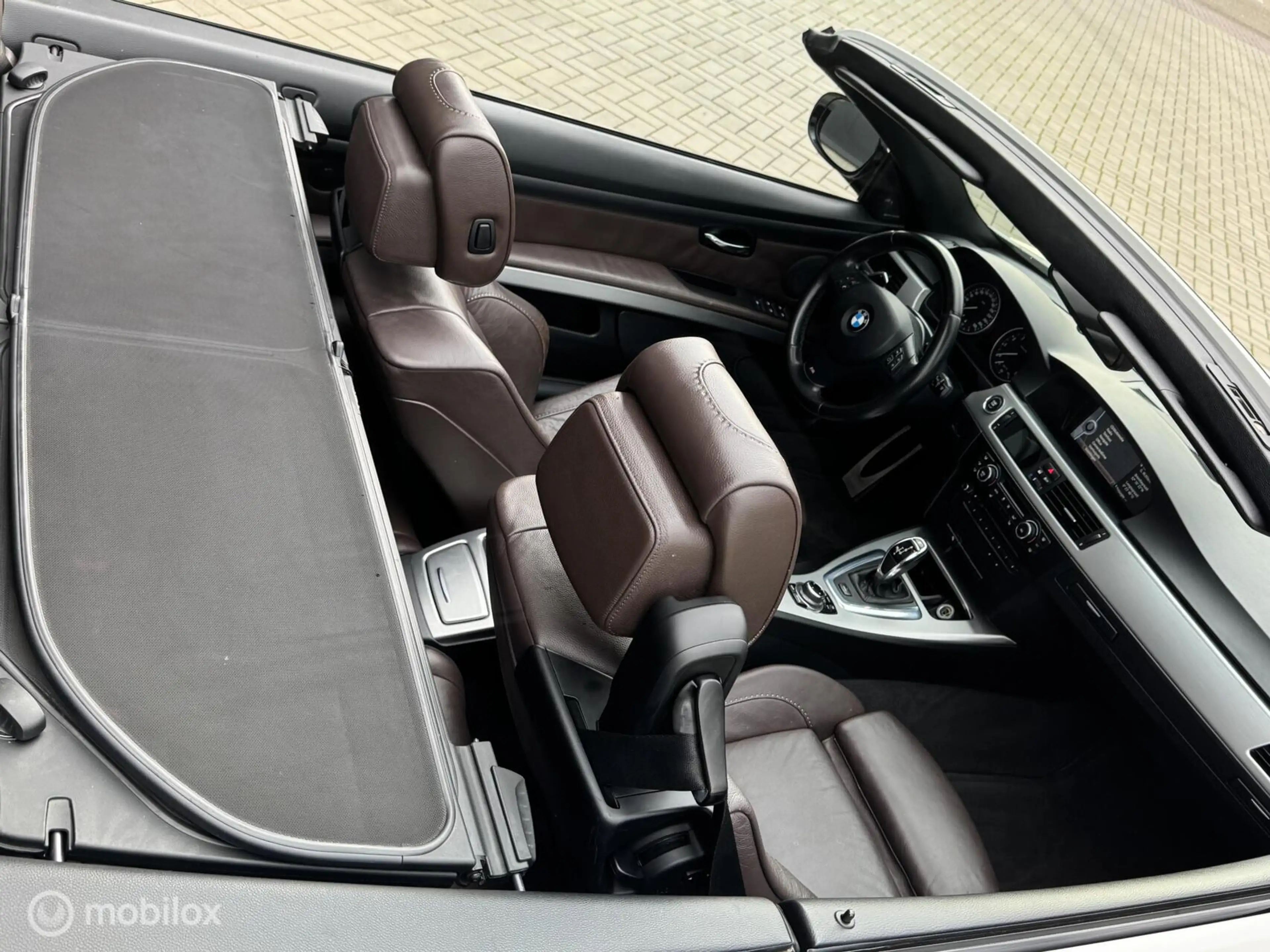 BMW 335 3-serie Cabrio 335i High Executive — photo 17