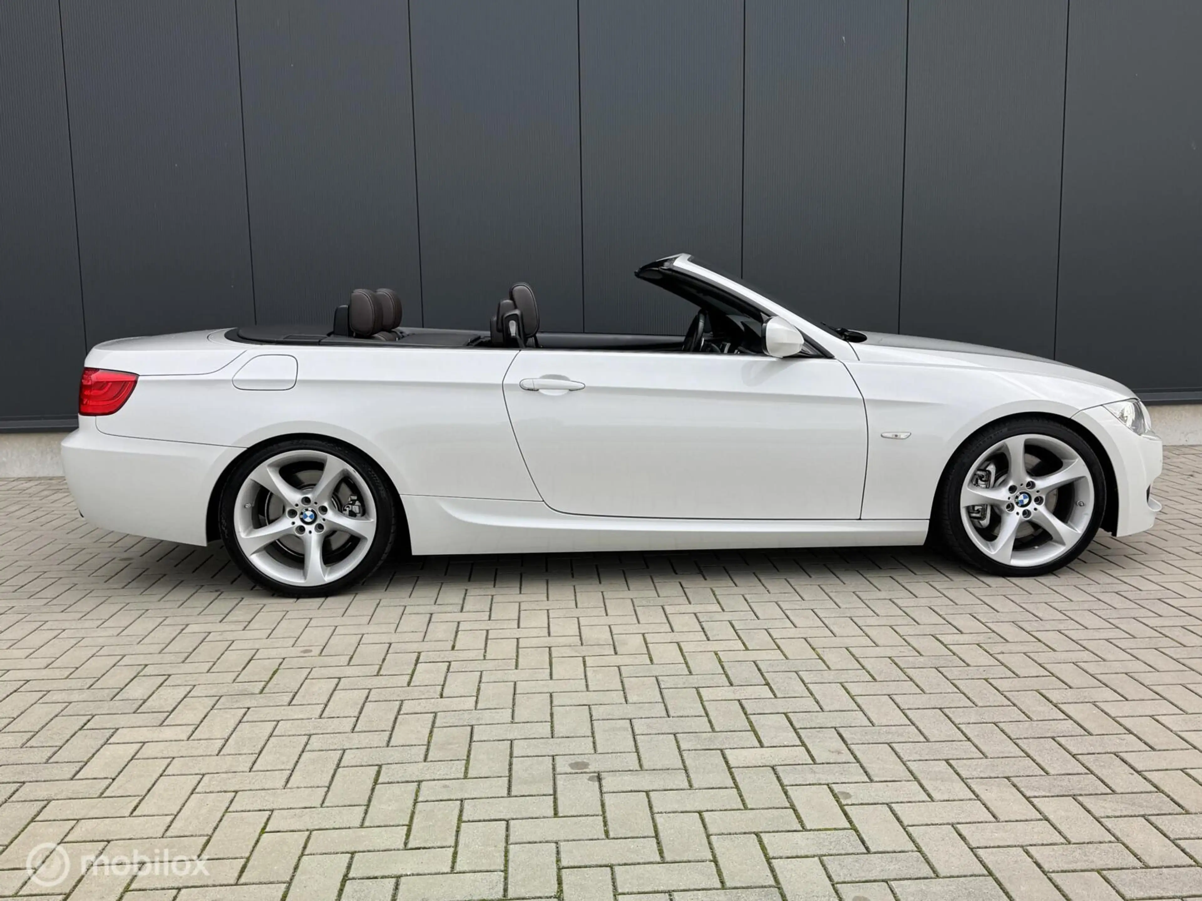 BMW 335 3-serie Cabrio 335i High Executive — photo 14