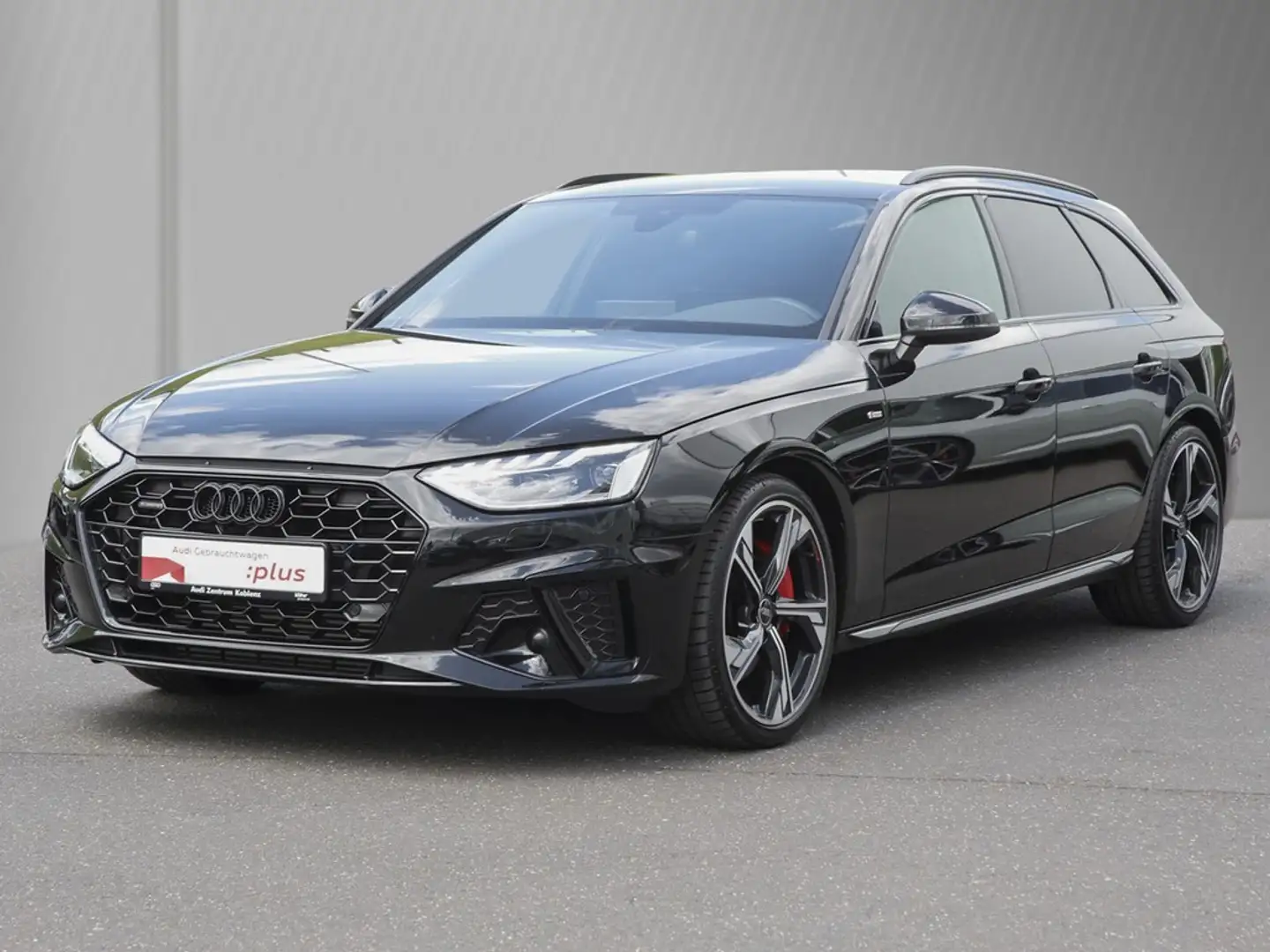 Audi A4 Avant 45 TFSI S line competition + Matrix B&O Schwarz - 2