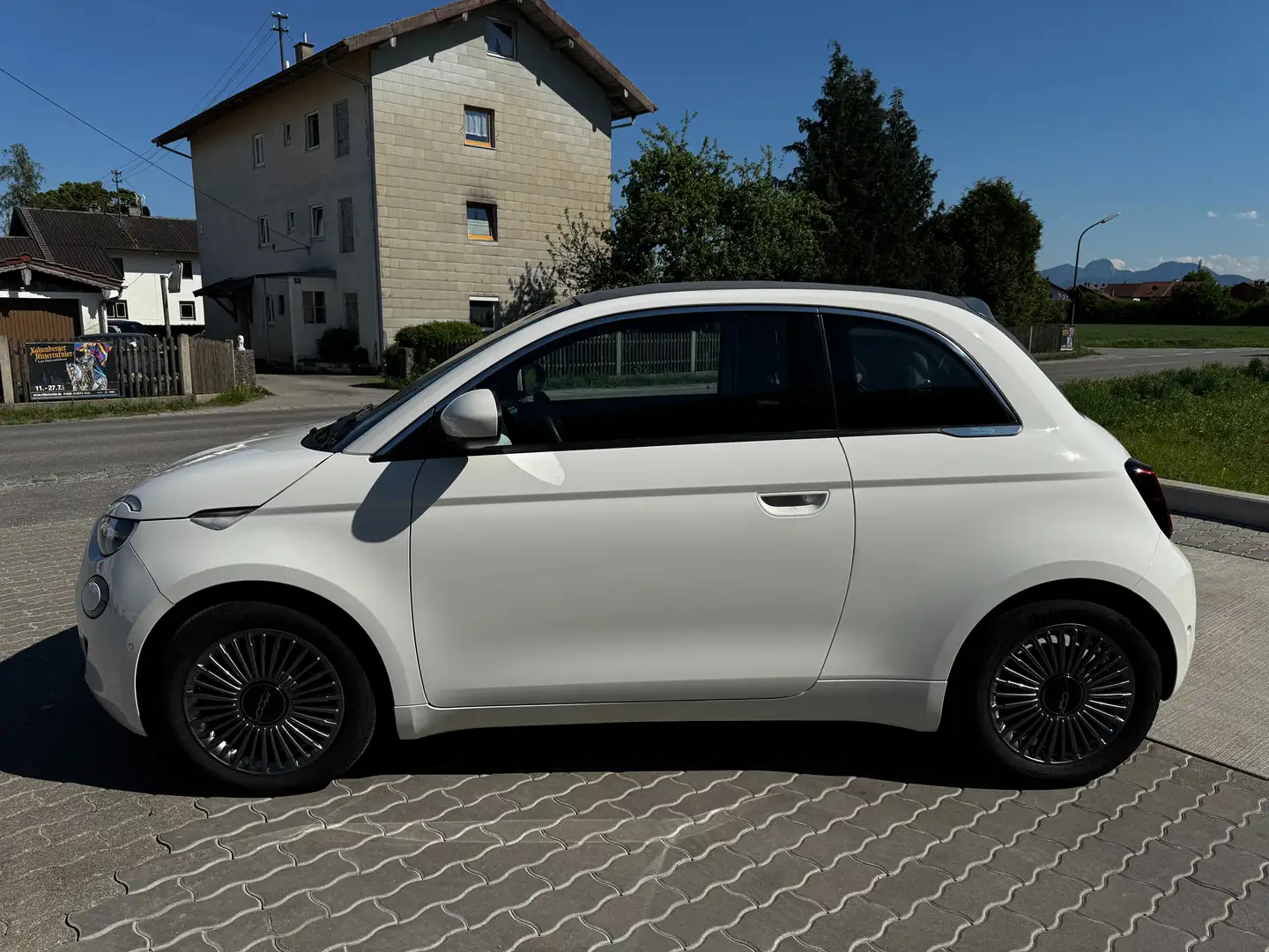 Fiat 500e Icon Cabrio Weiß - 2