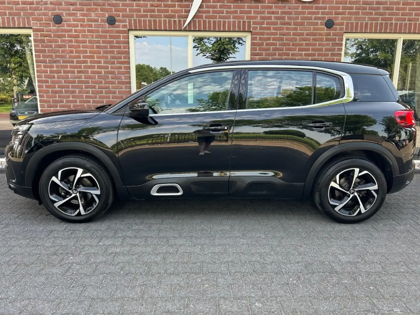 Citroen C5 Aircross 1.2 PureTech Bns Automaat TREKHAAK / STOELVERW. / Zwart - 2