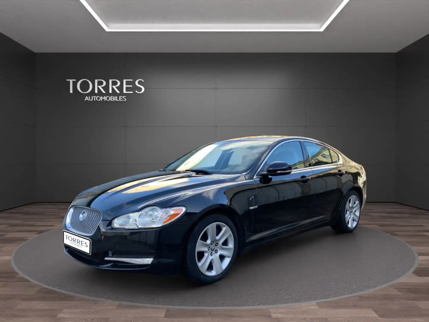 Jaguar XF 3.0 d premium luxury - 2