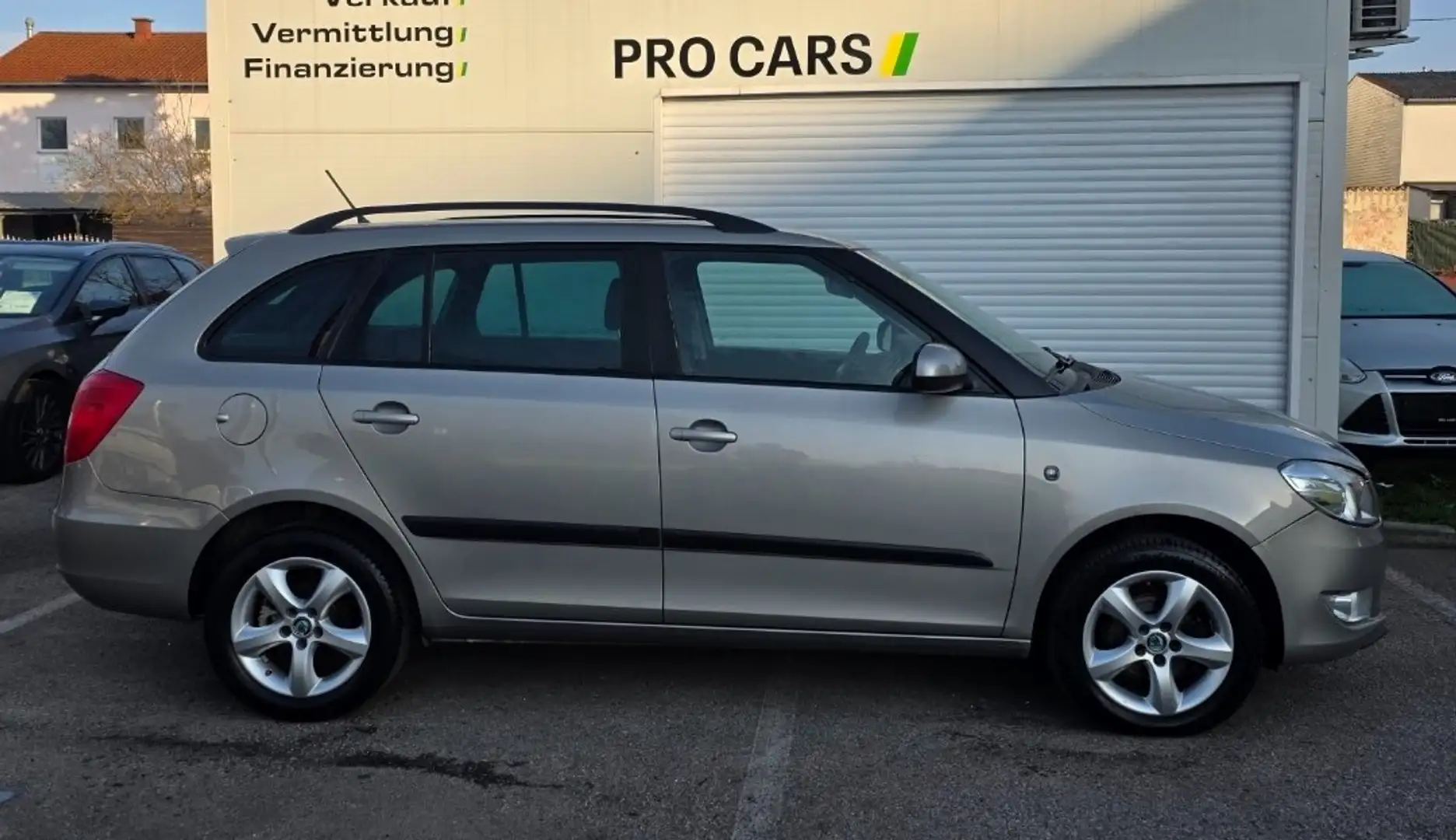 Skoda Fabia Fabia Combi Family+ 1,6 TDI DPF Family+ Bronze - 2